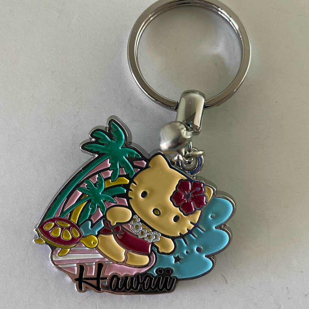 Hello Kitty Hawaii Metal Keychain